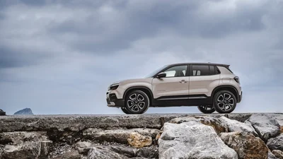 Jeep Avenger e-Hybrid: фото, конструкція, витрата пального, характеристики - Auto24