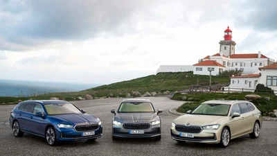 Škoda Superb Combi: фото, характеристики, объем багажника - Auto24