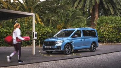 Гибридная версия Ford Tourneo Connect: фото - Auto24