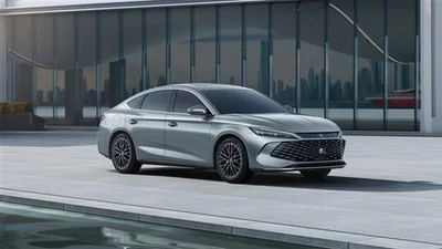 BYD показала гібридного конкурента Toyota Corolla за $16 600