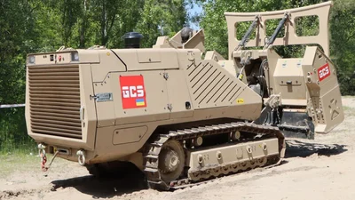 Київщина отримала перший трактор-розміновувач GCS-200 - Auto24