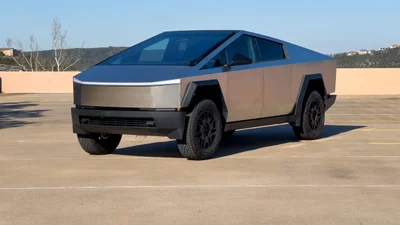 Tesla планирует обновить моторы Cybertruck - Auto24