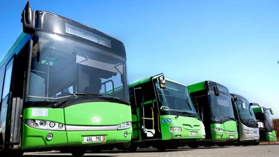 З 1 вересня на шкільні рейси на Київщини вийде 12 автобусів від чеських друзів - Auto24