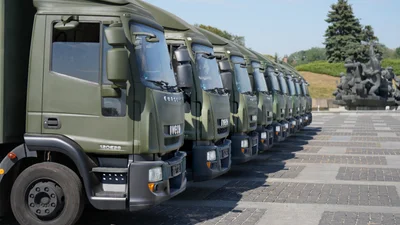 Благодійники подарували прикордонникам 43 вантажівки Iveco EuroCargo - Auto24