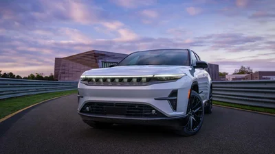 Запуск електричного Jeep Wagoneer S відкладається - Auto24