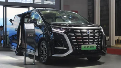 Mercedes-Benz больше не имеет отношения к китайскому бренду Denza