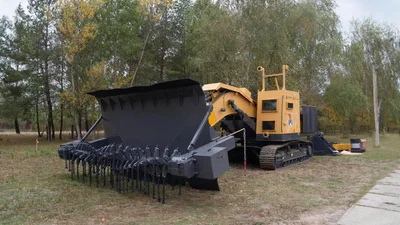 Пес "Патрон" солідно донатить, ось уже й мінний тральщик купив - Auto24