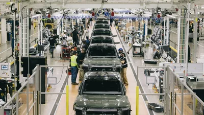 Співробітники Rivian травмуються на роботі: в чому причина - Auto24