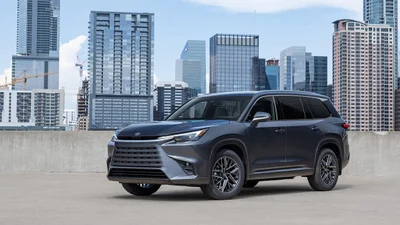 Lexus предоставил трехрядному TX новую комплектацию: как она выглядит - Auto24