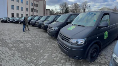ВАР отправила на фронт еще 18 автомобилей - Auto24