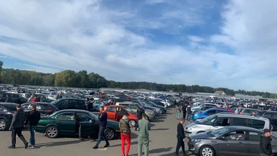 Статистика ціна вживані авто за пропозиціями листопада та 2024 року:- Auto24