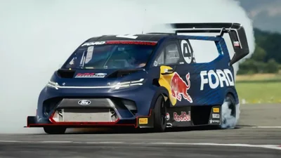 Уникальный спортивный фургон Ford установил рекорд круга на трассе Top Gear - Auto24