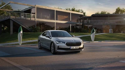 Škoda Superb Hatch iV PHEV: фото, характеристики - Auto24