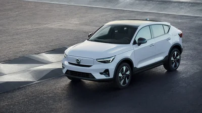 Volvo временно прекращает выпуск кроссовера C40, чтобы изменить его название