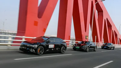 Новый Zeekr 007 GT тестировали вместе с электрическими Audi и Porsche: фото - Auto24