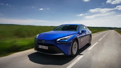 Toyota вважає пріоритетним розвиток водневих авто - Auto24