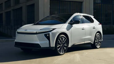 Toyota bZ4x тепер називатиметься Toyota bZ в США - Auto24