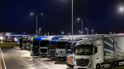 Восточная Германия вдоль автодорог страдает от недостатка мест для парковки грузовиков - Auto24