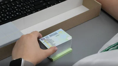 Скільки свідоцтв про реєстрацію відновили через Дію - Auto24