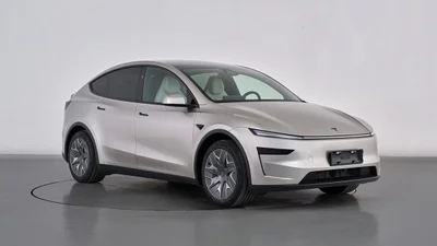 Tesla представила новую Model Y с длинной колесной базой в Китае: фото - Auto24