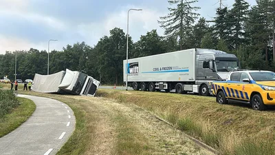 Злодії зробили DAF "безпілотним", а самі на ходу вистрибнули й почали тікати в ліс - Auto24
