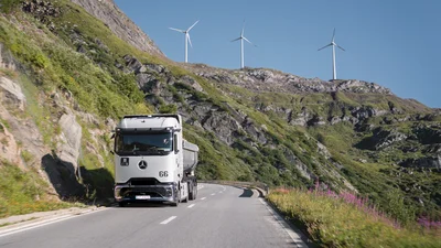 Daimler Truck провів випробування Mercedes-Benz GenH2 у високогір'ї Альп - Auto24