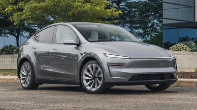 Как открыть дверь Tesla в чрезвычайной ситуации - понятные инструкции для каждой модели