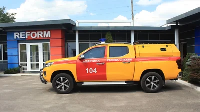 созданы бронированные пикапы Peugeot Landtrek для аварийных газовых служб прифронтовой зоны - Auto24