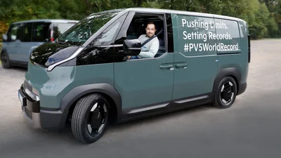 Фургон Kia PV5 потрапив в Книгу рекордів Гіннеса: фото, відео, локація - Auto24