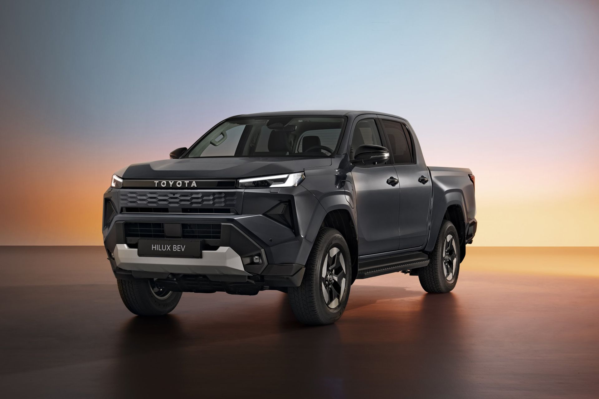 Дебютировал новый Toyota Hilux: фото, характеристики - Auto24