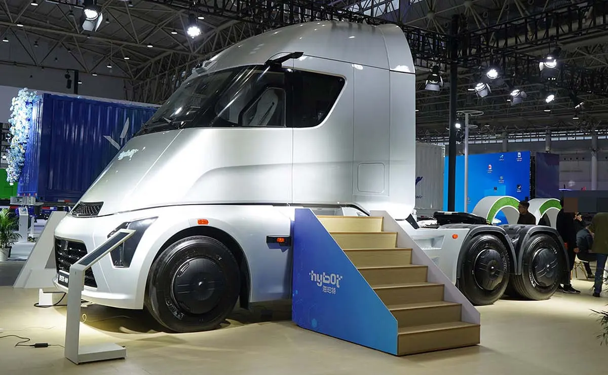 Hybot Китайська вантажівка року - водневий тягач Hybot H49 - Auto24