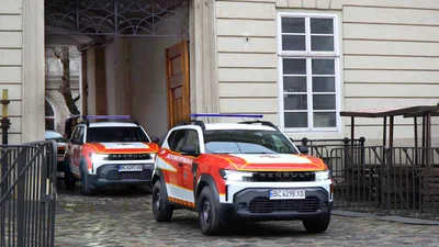 Рятувальникам Львівщини дісталися кросовери Renault Duster нового покоління - Auto24