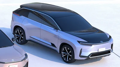 Toyota готовит новый трехрядный электрический SUV - он может заменить Highlander
