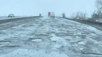 Трасса Киев – Одесса покрыта ямами: машинам рвет колеса, капремонта не будет