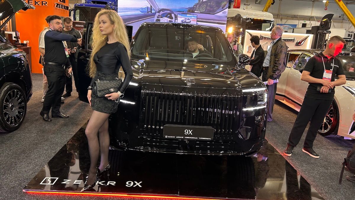 Zeekr 9X приїхав в Україну: великий гібридний SUV із запасом ходу до 1250 км