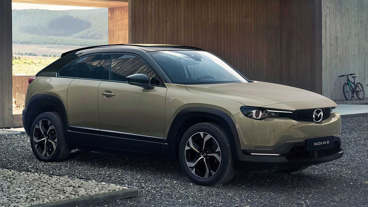 Mazda змінює стратегію: відмова від швидкої електрифікації на користь гібридів