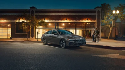 Hyundai відкликає гібриди Elantra через загрозу пожежі: причини