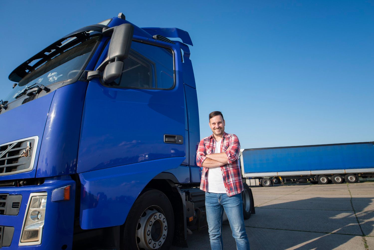 DAF, MAN і Mercedes-Benz: які тягачі обирали українські перевізники у квітні