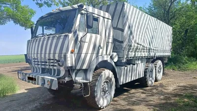 Зеброкамуфляж - так в редакции Авто24 назвали новую окраску российской техники, из которой выйдет "пшик"