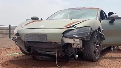 Електричний Xiaomi SU7 потрапив у дивну аварію через збій автопілота