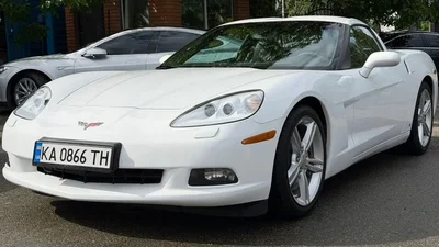 Chevrolet Corvette продають в Києві за цікавий прайс