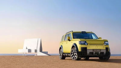 Новый Freelander 8 от JLR и Chery будет оснащен салоном с экраном 8K и уникальной системой автоматической парковки