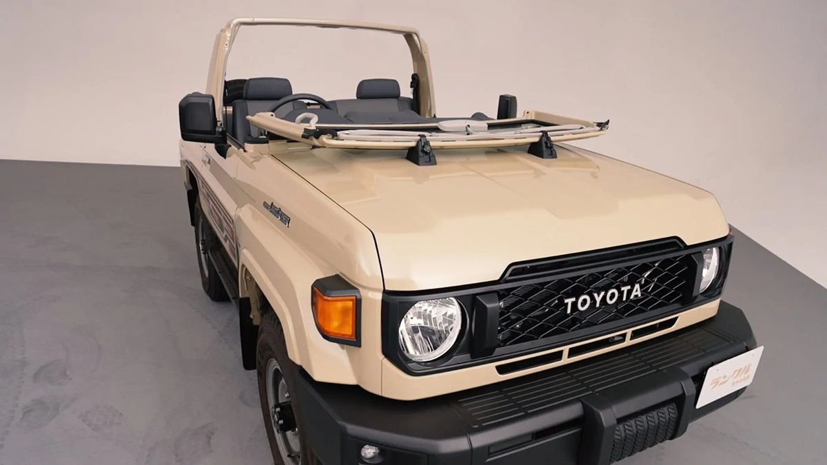 Toyota показала найкоротший Land Cruiser 70 зі складним лобовим склом