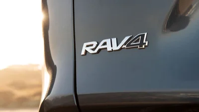 Какое поколение Toyota RAV4 является лучшим выбором на вторичном рынке: преимущества и проблемы