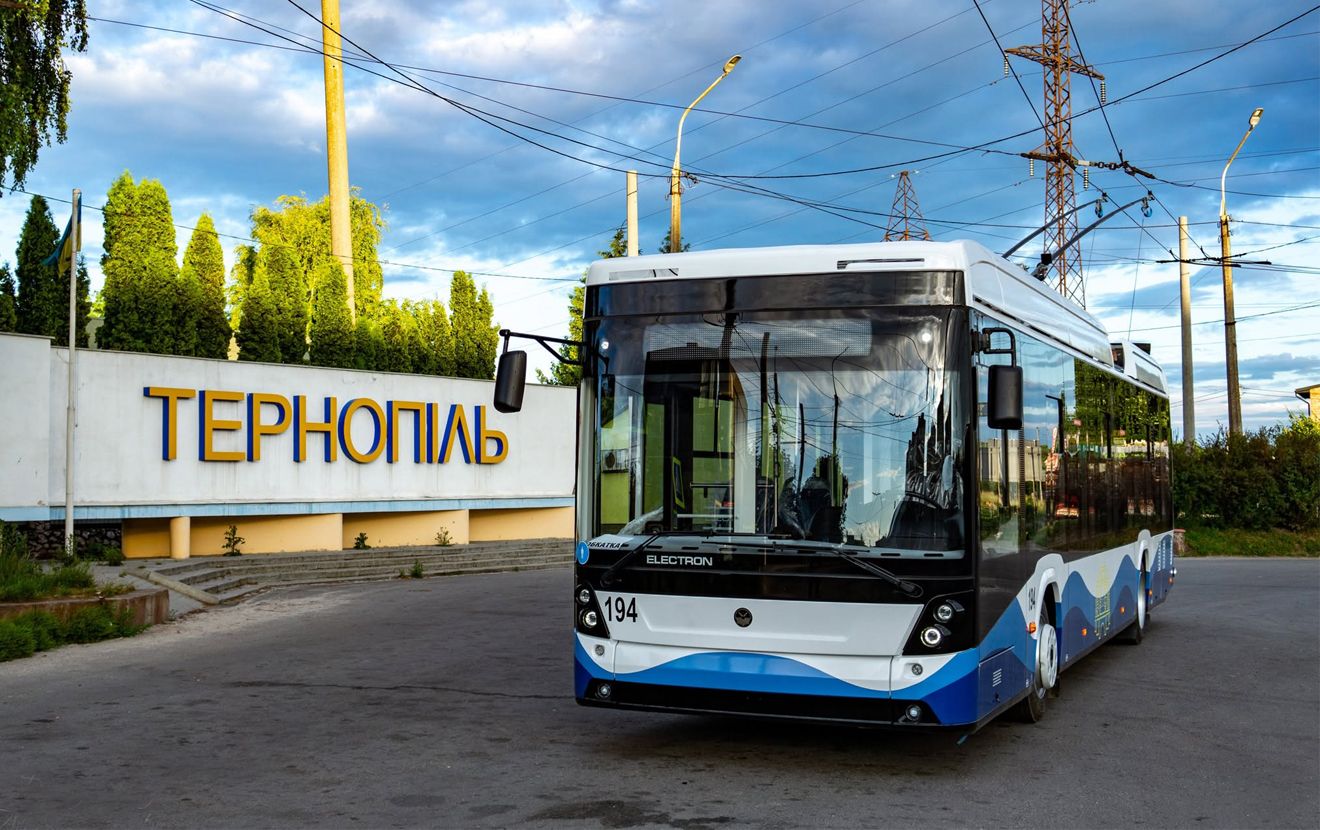 Тернопіль випустив на маршрути дев'ять нових тролейбусів «Електрон» і це ще не вечір