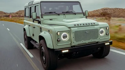 Land Rover Defender еретворили на електрокар
