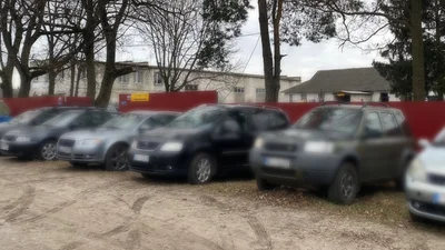 Влада Рівненщини усі конфісковані авто на акуціон не відравляє роками