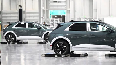 Паркувальні роботи Hyundai збільшать місткість гаражів до 50%: як працюватиме технологія