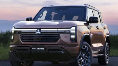Цена приятно удивляет: новый Mitsubishi Pajero оказался значительно дешевле Toyota Land Cruiser