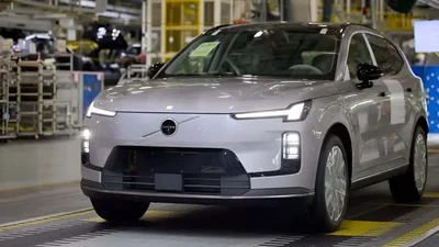 Volvo випустить 13 нових моделей до 2030 року: електромобілі та гібриди